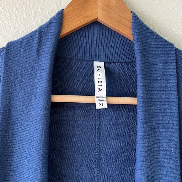 Athleta Pranayama Wrap Soft Cardigan Blue Pockets NWT XS - Picture 3 of 8
